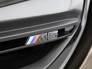 BMW M5 xDrive Touring