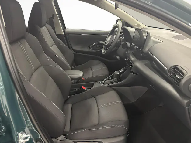 Toyota Yaris 1.5 VVT-i HSD Trend