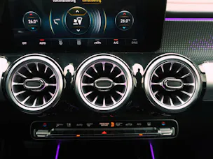 Mercedes-Benz EQB 300 AMG Line 4Matic