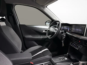 Fahrzeugbild OPEL Frontera 1.2 T HEV 145 GS