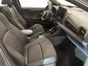 Fahrzeugbild TOYOTA Yaris 1.5 VVT-i HSD Premium