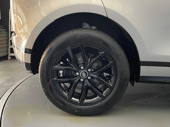 Vehicle image 12 Vehicle image 12