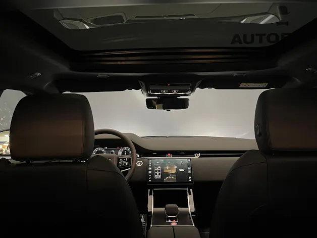Land Rover Range Rover Evoque 1.5 T 270e Dynamic SE
