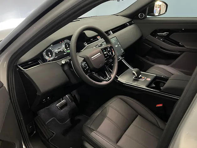 Land Rover Range Rover Evoque 1.5 T 270e Dynamic SE