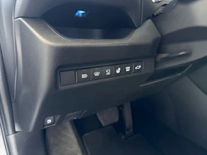 https://vehicle.imgix.net/4203094/48c698bb-1aec-47de-9222-70efccd14182.jpg
