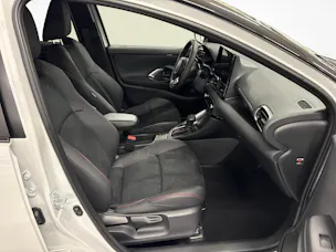 Toyota Yaris 1.5 VVT-i HSD GR Sport