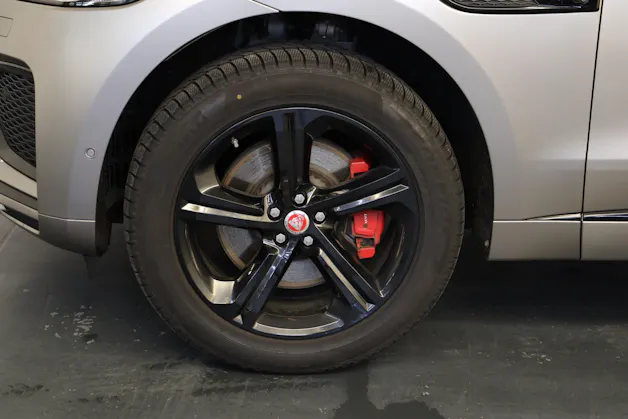 Jaguar F-Pace 2.0 P400e R-Dynamic HSE AWD