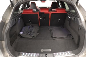 Vehicle image JAGUAR F-Pace 2.0 P400e R-Dynamic HSE AWD