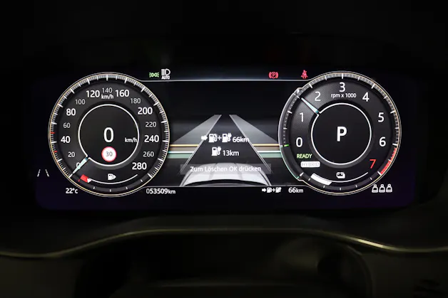 Jaguar F-Pace 2.0 P400e R-Dynamic HSE AWD