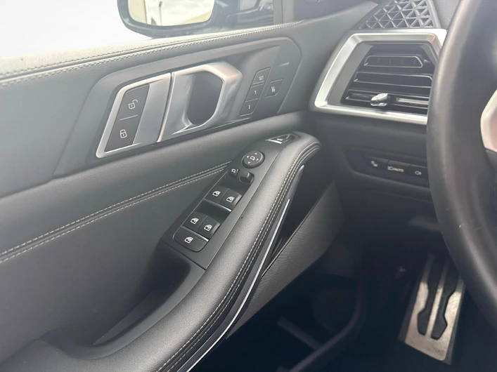 immagine del veicolo BMW X5