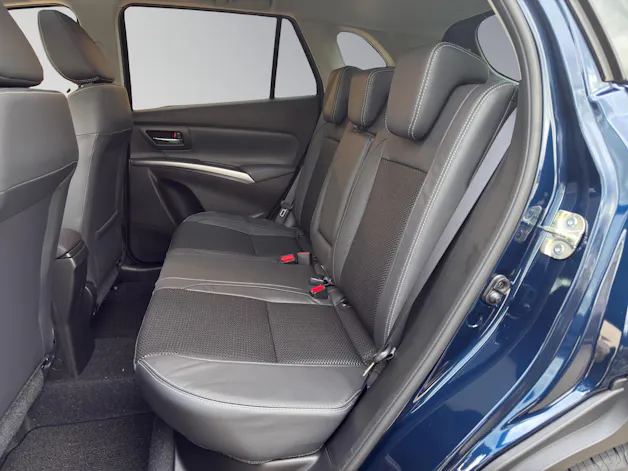 Suzuki S-Cross 1.4 T Sakura Top Hybrid 4x4