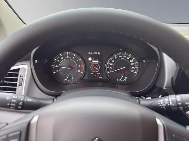 Suzuki S-Cross 1.4 T Sakura Top Hybrid 4x4
