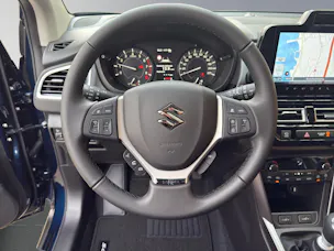 Suzuki S-Cross 1.4 T Sakura Top Hybrid 4x4