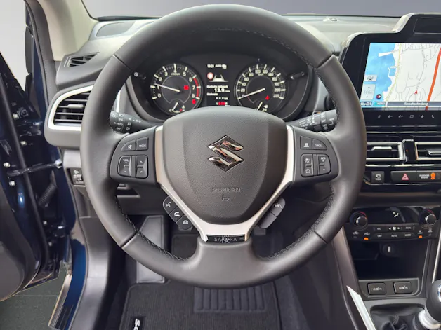 Suzuki S-Cross 1.4 T Sakura Top Hybrid 4x4