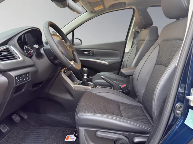 Suzuki S-Cross 1.4 T Sakura Top Hybrid 4x4