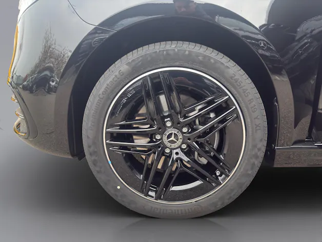 Mercedes-Benz V 300 d Exclusive lang 4m Van