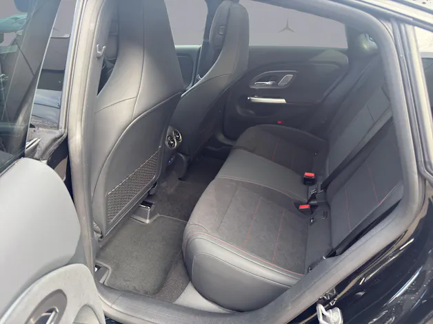 Mercedes-Benz CLA 220 AMG Line 4matic