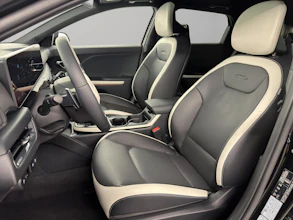 https://vehicle.imgix.net/4203361/827fa8b7-d8d2-4406-9a77-ea79ca5eced0.jpg