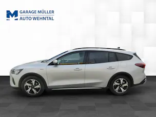 Ford Focus Station Wagon 1.0i EcoB Hybrid 155 Active X