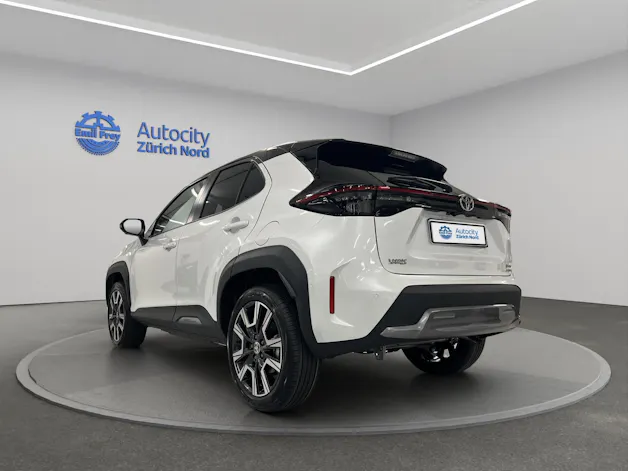Toyota Yaris Cross 1.5 VVT-i HSD Premium AWD-i