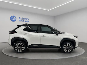Fahrzeugbild TOYOTA Yaris Cross 1.5 VVT-i HSD Premium AWD-i