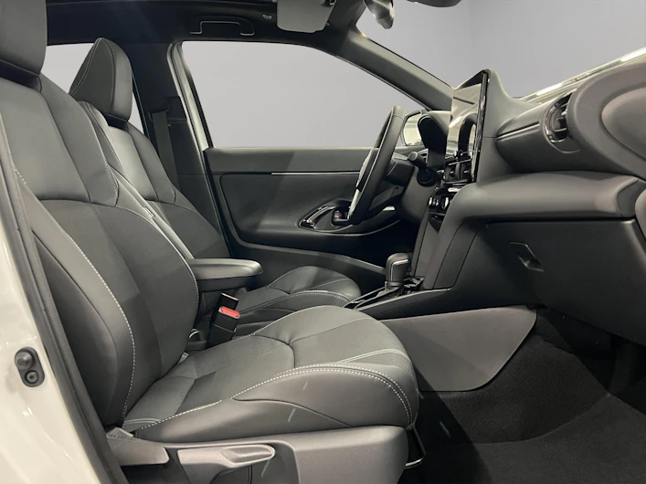 Fahrzeugbild TOYOTA YARIS CROSS
