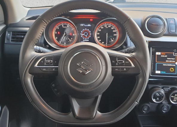 Vehicle image 10 Vehicle image 10