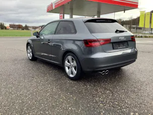 Audi A3 1.8 T FSI Ambition qu. S-Tr.