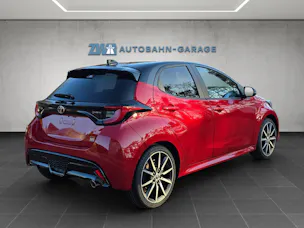 Toyota Yaris 1.5 VVT-i HSD GR Sport