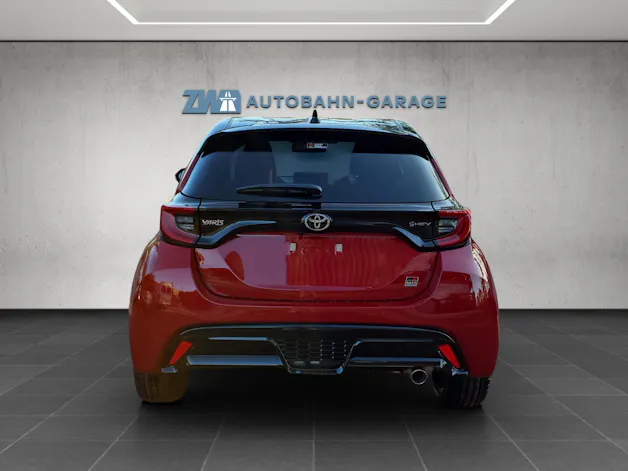 Toyota Yaris 1.5 VVT-i HSD GR Sport