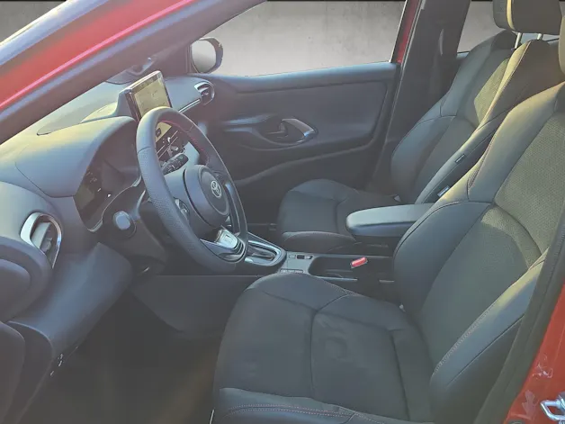 Toyota Yaris 1.5 VVT-i HSD GR Sport
