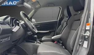 Suzuki Swift 1.2 Sakura Top Hybrid
