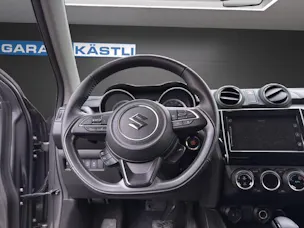 Suzuki Swift 1.2 Sakura Top Hybrid