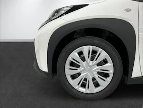 https://vehicle.imgix.net/4203647/0e8531fa-4899-4a6d-ba0d-d265b73425e6.jpg