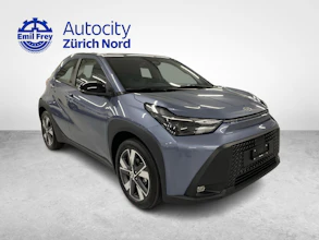 https://vehicle.imgix.net/4203658/f7a9a586-93ff-46ed-9bf2-e9f056bdf7f9.jpg