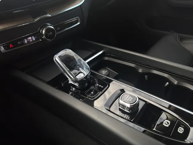 Volvo XC60 2.0 T8 TE Plus Dark eAWD