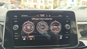 VW T-Roc R-LINE 4MOTION *** PANORAMAGLASDACH & ANHÄNGEKUPPLUNG ***