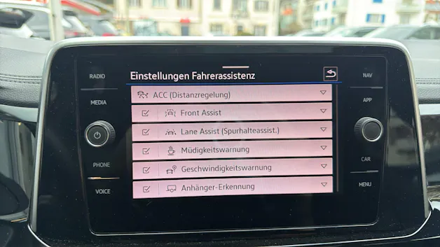 VW T-Roc R-LINE 4MOTION *** PANORAMAGLASDACH & ANHÄNGEKUPPLUNG ***