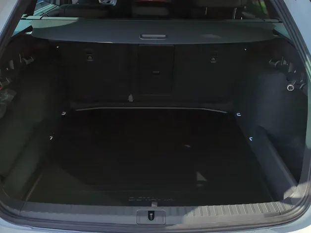 Škoda Octavia Combi 2.0 TSI DSG RS