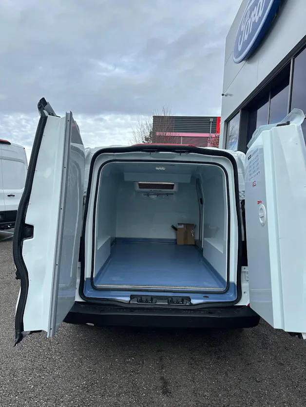 Ford Transit Custom Van 320 L2 2.0 EcoBl Trend/170CV/Aut.