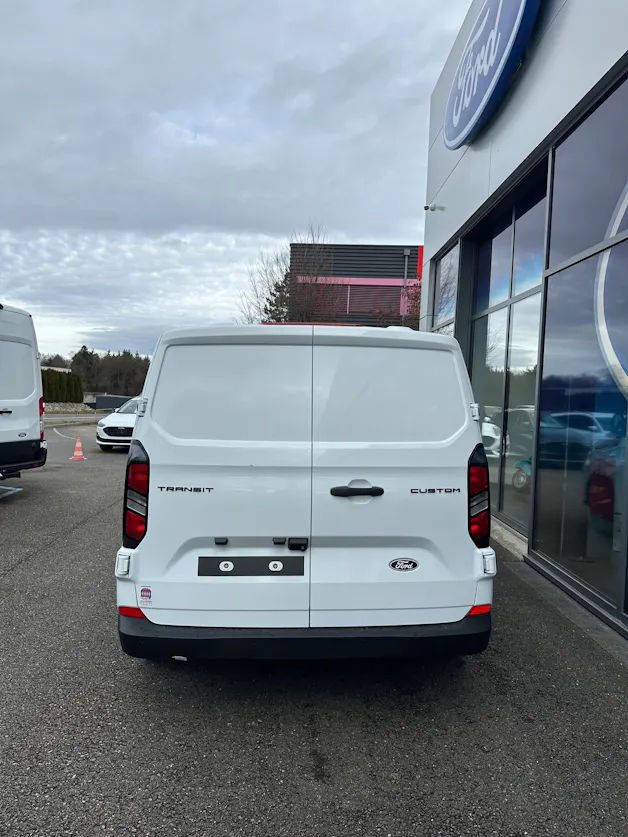 Ford Transit Custom Van 320 L2 2.0 EcoBl Trend/170CV/Aut.