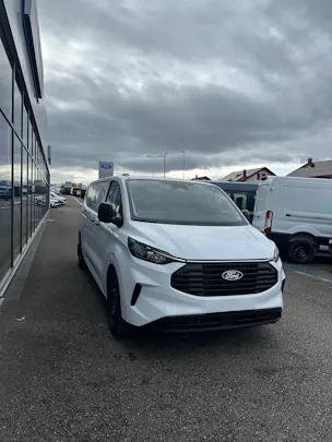 Ford Transit Custom Van 320 L2 2.0 EcoBl Trend/170CV/Aut.