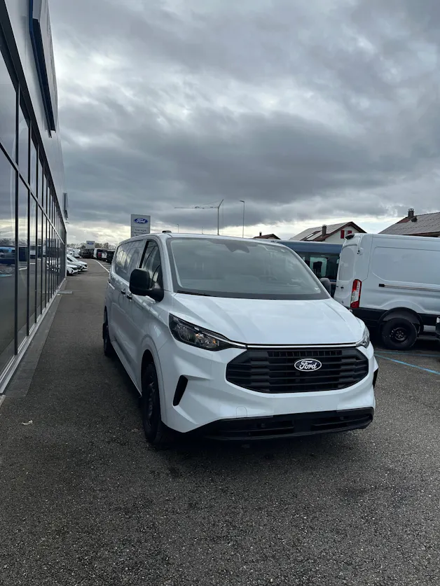 Ford Transit Custom Van 320 L2 2.0 EcoBl Trend/170CV/Aut.