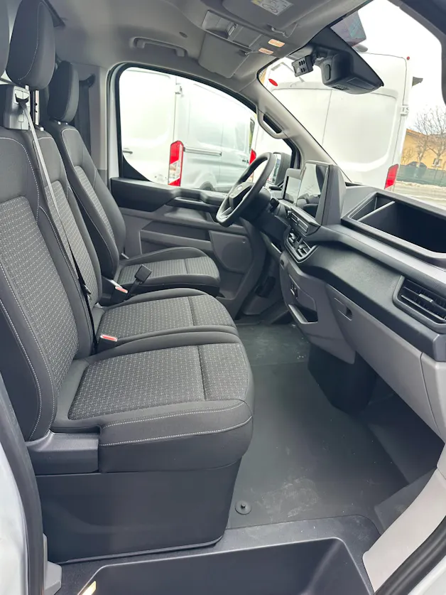 Ford Transit Custom Van 320 L2 2.0 EcoBl Trend/170CV/Aut.