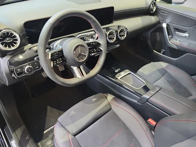Mercedes-Benz A 250 4Matic 8G-DCT
