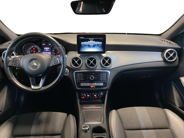 Mercedes-Benz CLA 200 Night Star Shooting Brake