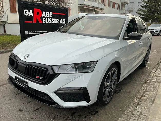 Škoda Octavia Combi RS 4x4 *** TOPAUSSTATTUNG ***