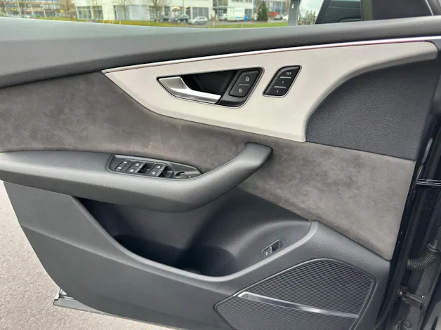Audi Q8 50 TDI quattro tiptronic