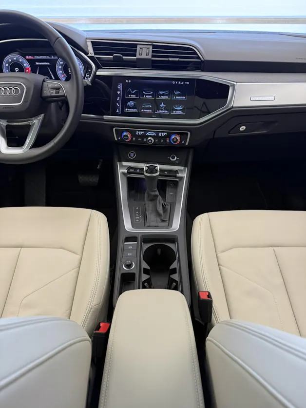 Audi Q3 45 TFSI S line quattro S-tronic