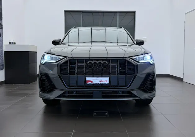 Audi Q3 45 TFSI S line quattro S-tronic